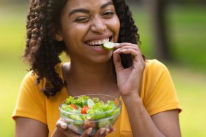 تغذیه سالم و ارتباط آن با سلامت جسم